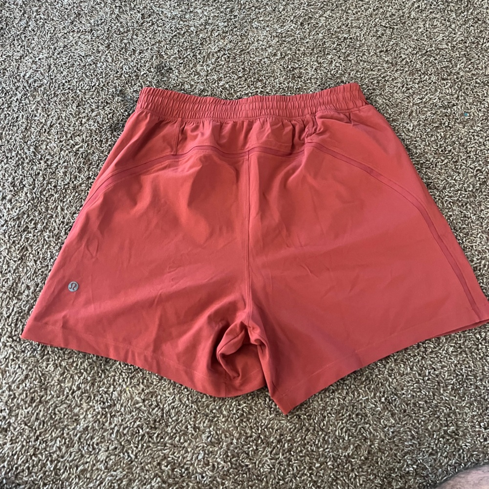 Lululemon pace breaker short